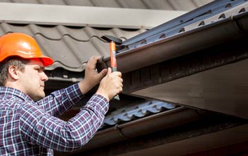 gutter repair Willingham By Stow, Lincolnshire
